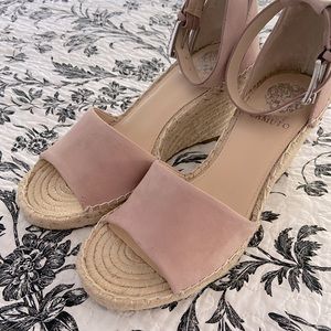 Ladies espadrilles/wedge